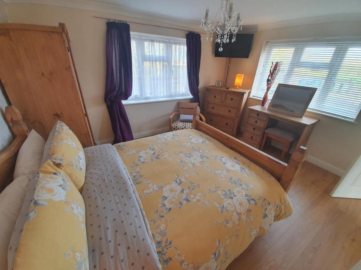 Sherwood Bungalow 3 Bedroom Entire Property Бостон Экстерьер фото