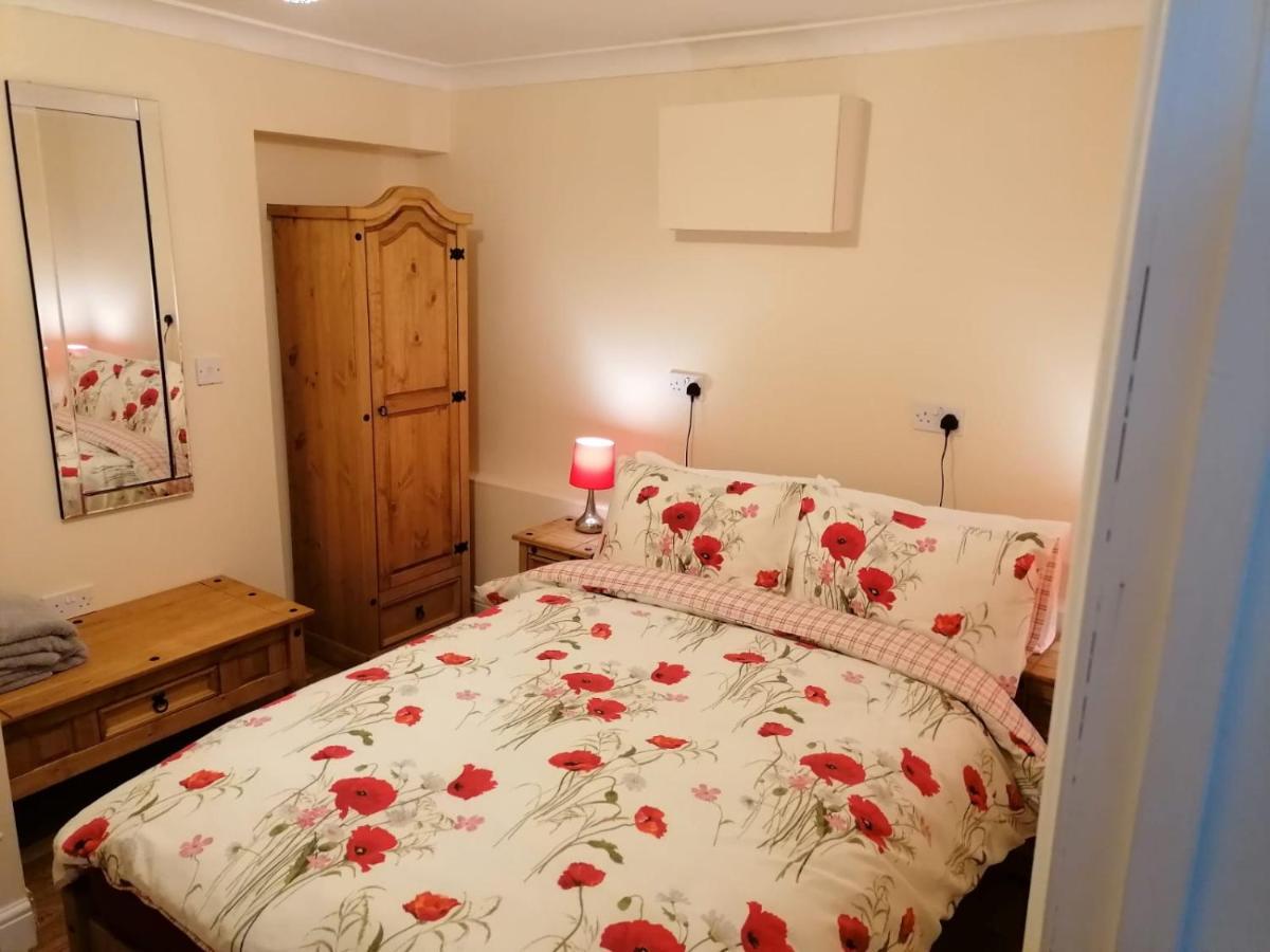 Sherwood Bungalow 3 Bedroom Entire Property Бостон Экстерьер фото