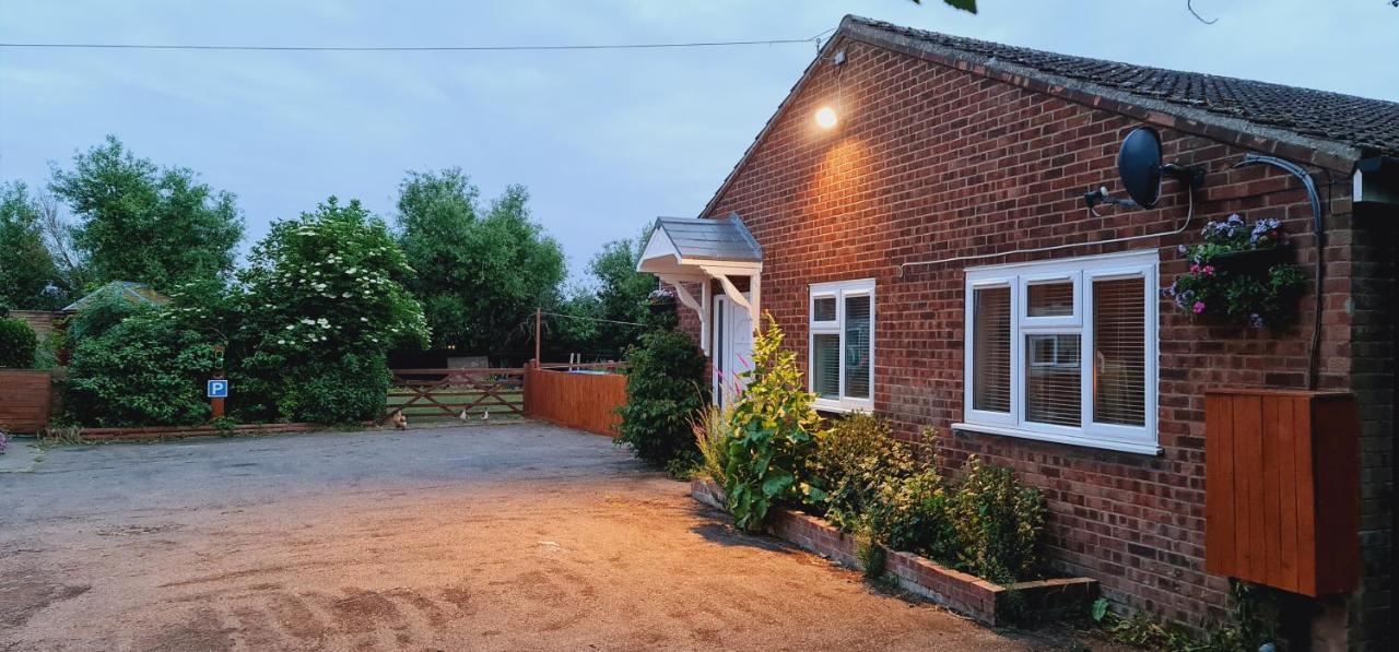 Sherwood Bungalow 3 Bedroom Entire Property Бостон Экстерьер фото