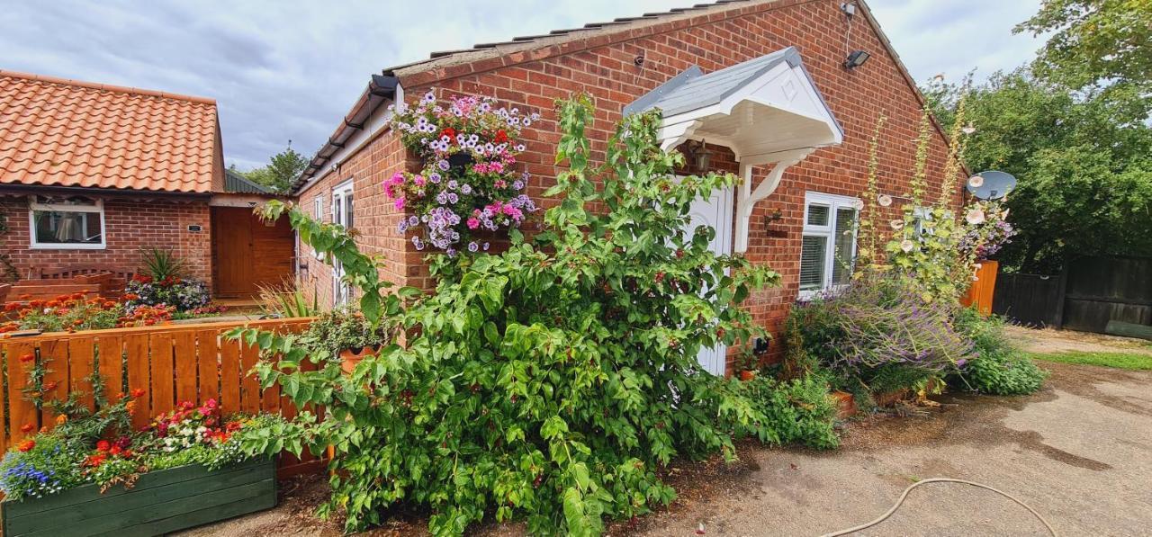 Sherwood Bungalow 3 Bedroom Entire Property Бостон Экстерьер фото